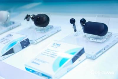 強(qiáng)強(qiáng)聯(lián)手 出門問(wèn)問(wèn)與高通合作亮相進(jìn)博會(huì)，共鑄全球智能穿戴新標(biāo)桿